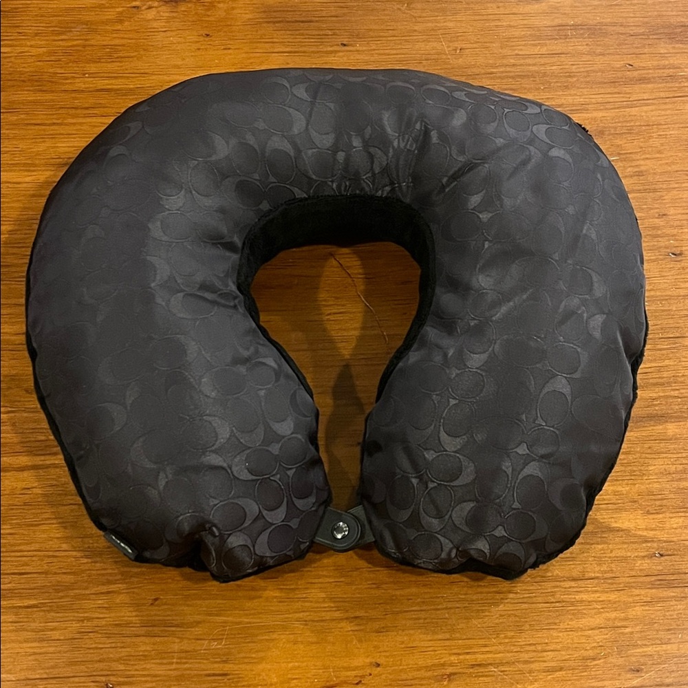 Coach New York Packable Travel Neck Pillow F73086